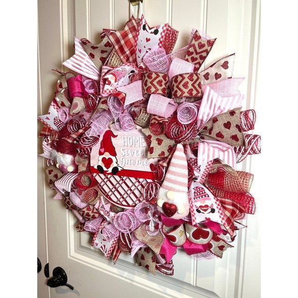 Handmade Valentine’s Home Sweet Gnome Ribbon Prelit Wreath 22 ins LED W18 - Picture 2 of 12
